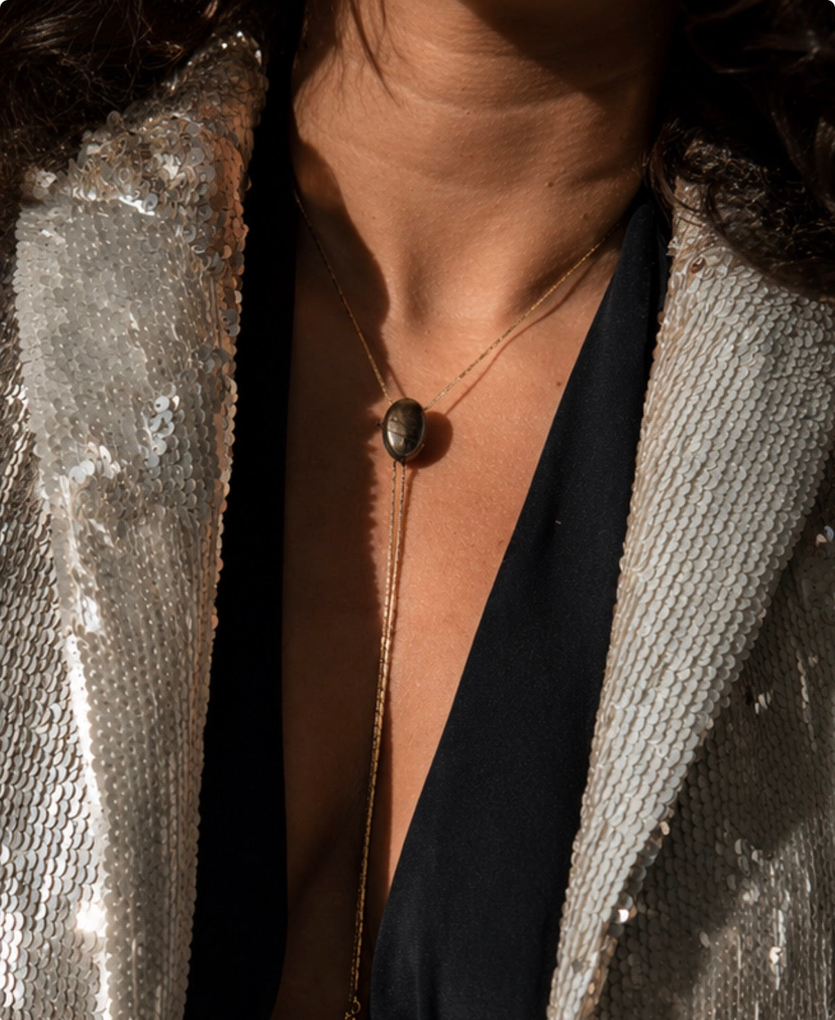1960s Gold-plated Vintage Pyrite Bolo Tie · Grand · Glow