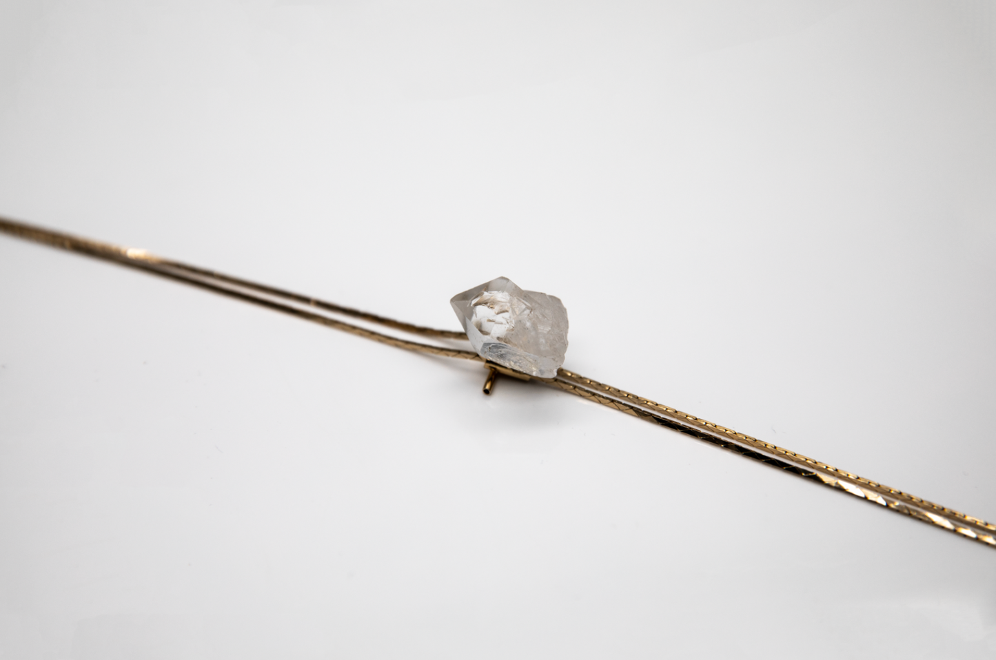 1960s Gold-plated Vintage Clear Quartz Cluster Piece Bolo · HEAL